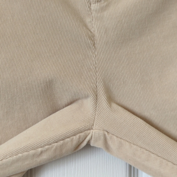 BDG Urban Outfitters Classic Pinwale Corduroy High Waisted Bootcut Pants Cream 2 - Picture 11 of 13